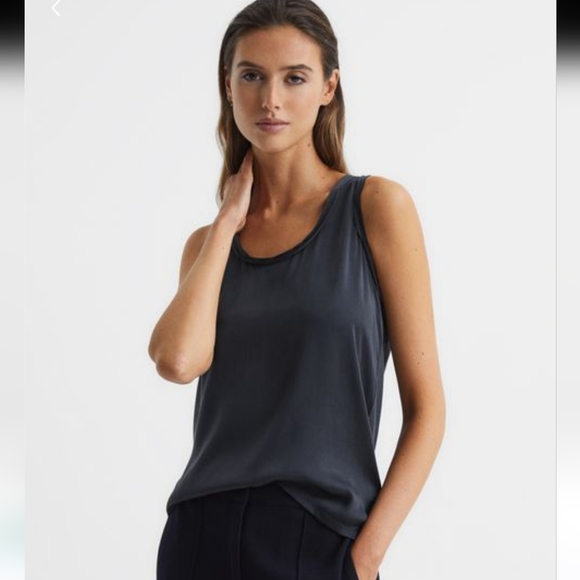 RRP£85 Reiss Riley silk front, slick breezy vest cami top perfect w Jeans/blazer - Picture 5 of 16